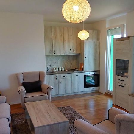 Green Trebjesa Apartment Nikšić Екстериор снимка