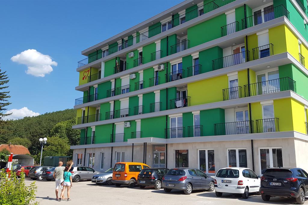 Green Trebjesa Apartment Nikšić Екстериор снимка